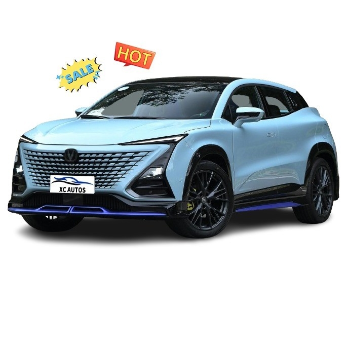 Changan UNI-T 1.5T Awd Gasoline SUV Auto met LED koplamp en wielbasis 2500-3000mm